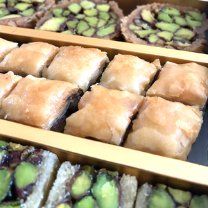 Syrian Authentic Pistachio Baklava (1.1lb) 0.5Kg - Anoush USA